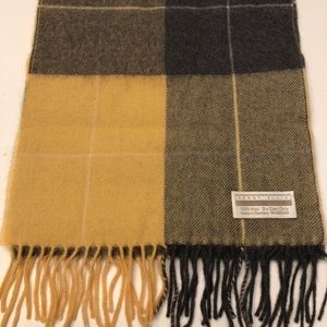 Perry Ellis 100% Wool Scarf Made in Germany